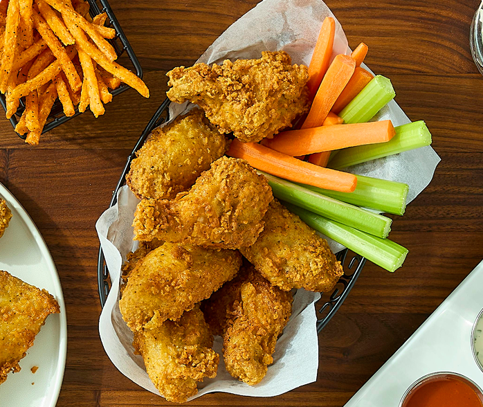Fully Cooked Lightly Breaded Bone-In Chicken Wing Sections, Jumbo