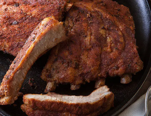 Spicy smoked St. Louis-style pork spareribs